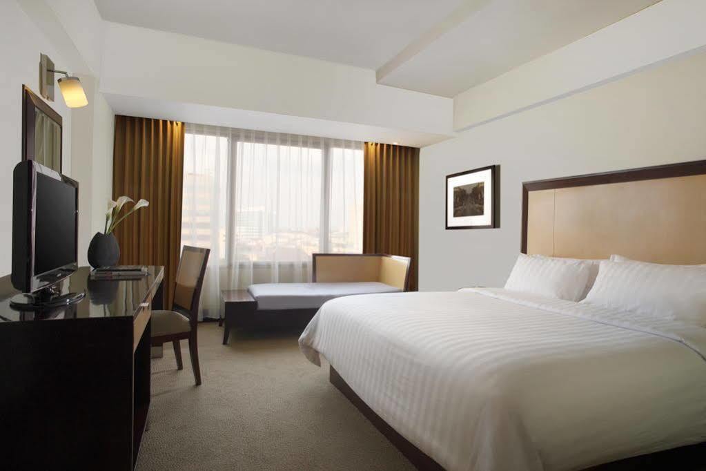 Hotel Santika Premiere Semarang Exterior foto